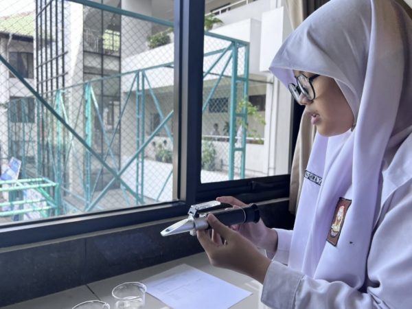 Siswa XII MIPA 2 Lakukan Eksplorasi Desalinasi Menggunakan Teknologi Membran