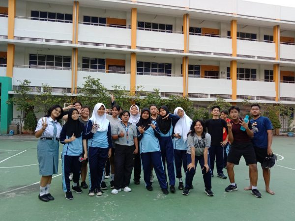Berbagai Kegiatan Ekstrakurikuler Berlangsung Meriah di SMK Yayasan Pharmasi