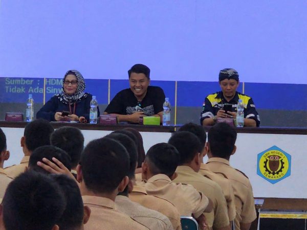 SMKN 1 Semarang Membawa Semangat Keselamatan Kebakaran Dengan Industri Mengajar
