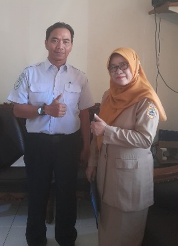 Membangun Sebuah Usaha Inovatif dan Bermanfaat Melalui Penerapan Kewirausahaan Sosial Membangun Sebuah Usaha Inovatif dan Bermanfaat Melalui Penerapan Kewirausahaan Sosial