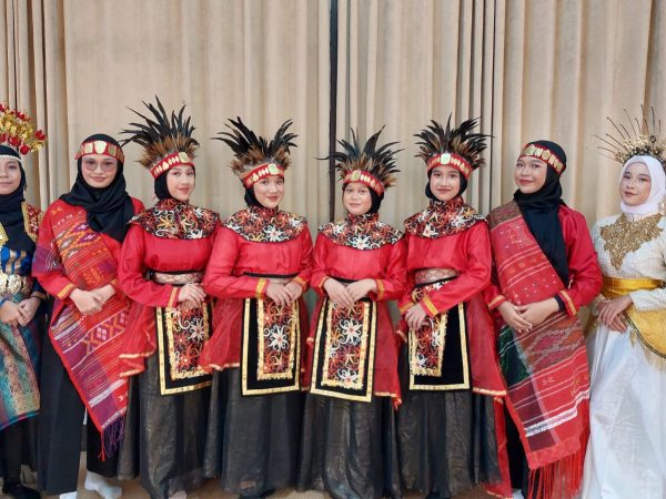 Ajarkan Seni Tari sesuai Nilai Islami
