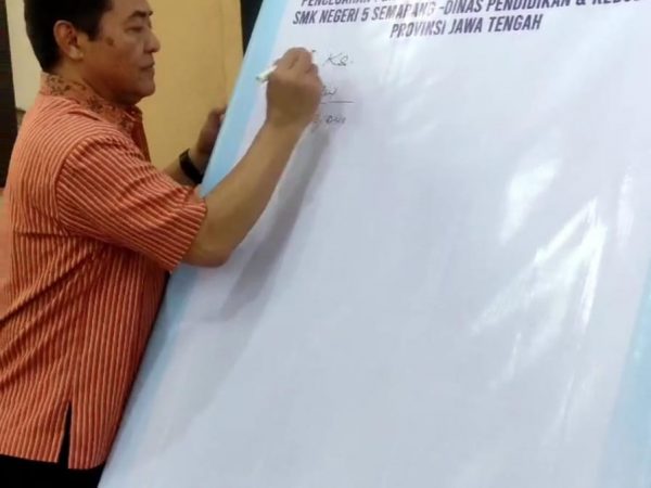 Sosialisasi Program STEMA dan Penandatangan Komitmen Penanganan Kekerasan Satuan Pendidikan