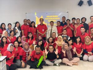 Kepala SMKN 10 Semarang Berbagi Inspirasi di SMA Nasional Karangturi Semarang