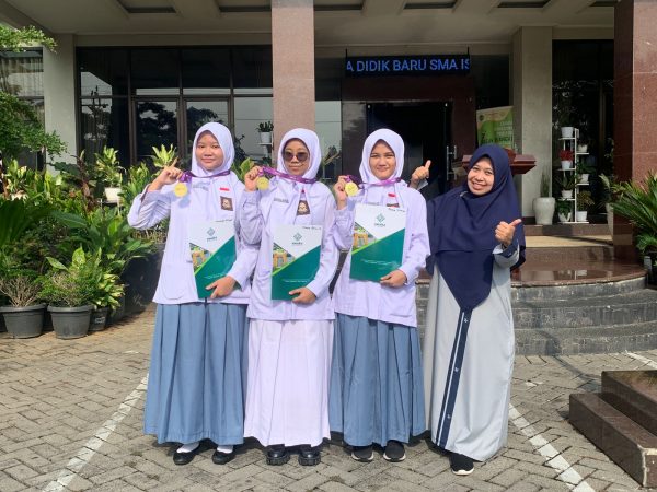 Gembira Masuk Sekolah di Semester Dua