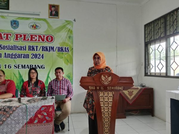 Review dan Sosialisasi RKT/RKJM/RKAS SMA N 16 Semarang Tahun Anggaran 2024