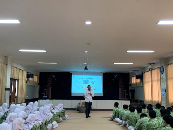 Spiritual Building Training: Siapkan Lulusan SMAHA dalam Menata Masa Depan