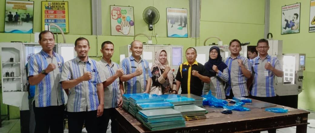 SMKN 1 Kaliwungu Kunjungi SMK Saraswati Salatiga untuk Study Banding Teaching Factory SMKN 1 Kaliwungu Kunjungi SMK Saraswati Salatiga untuk Study Banding Teaching Factory