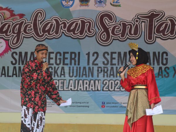 SMAN 12 Semarang Gelar Pagelaran Seni Tari: Semangat Generasi Muda Lestarikan Budaya