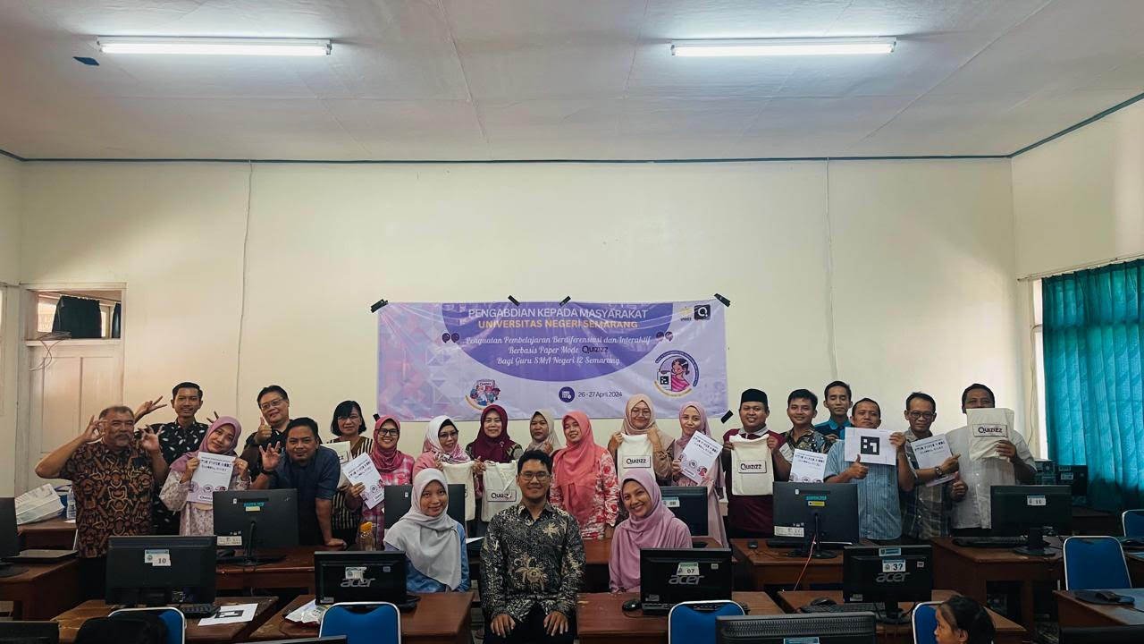 Meningkatkan Kompetensi Guru Melalui Pelatihan Quizizz di SMAN 12 Semarang Meningkatkan Kompetensi Guru Melalui Pelatihan Quizizz di SMAN 12 Semarang