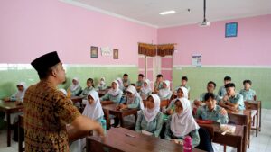 Antusiasme Siswa SMPN 7 di Sosialisasi PPDB SMKN 10 Semarang