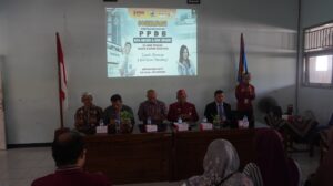 Kepala SMKN 10 Semarang Berbagi Informasi PPDB Kepada Orang Tua Murid SMPN 15 Semarang
