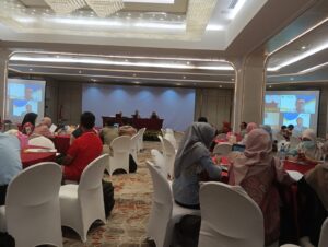 Guru SMKN 10 Semarang Ikut Uji Keterbacaan Panduan Mata Pelajaran SMK Bidang Teknologi Manufaktur dan Rekayasa
