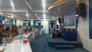 Kepala SMKN 10 Semarang Hadiri Pelatihan Program Kerja Berbasis Profil Lulusan BMW di SMK Muhammadiyah 1 Semarang