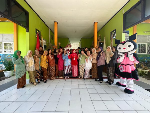 Supervisi Terpadu TAS Hadirkan Semangat ‘SMAN 16 Semarang Daebak’