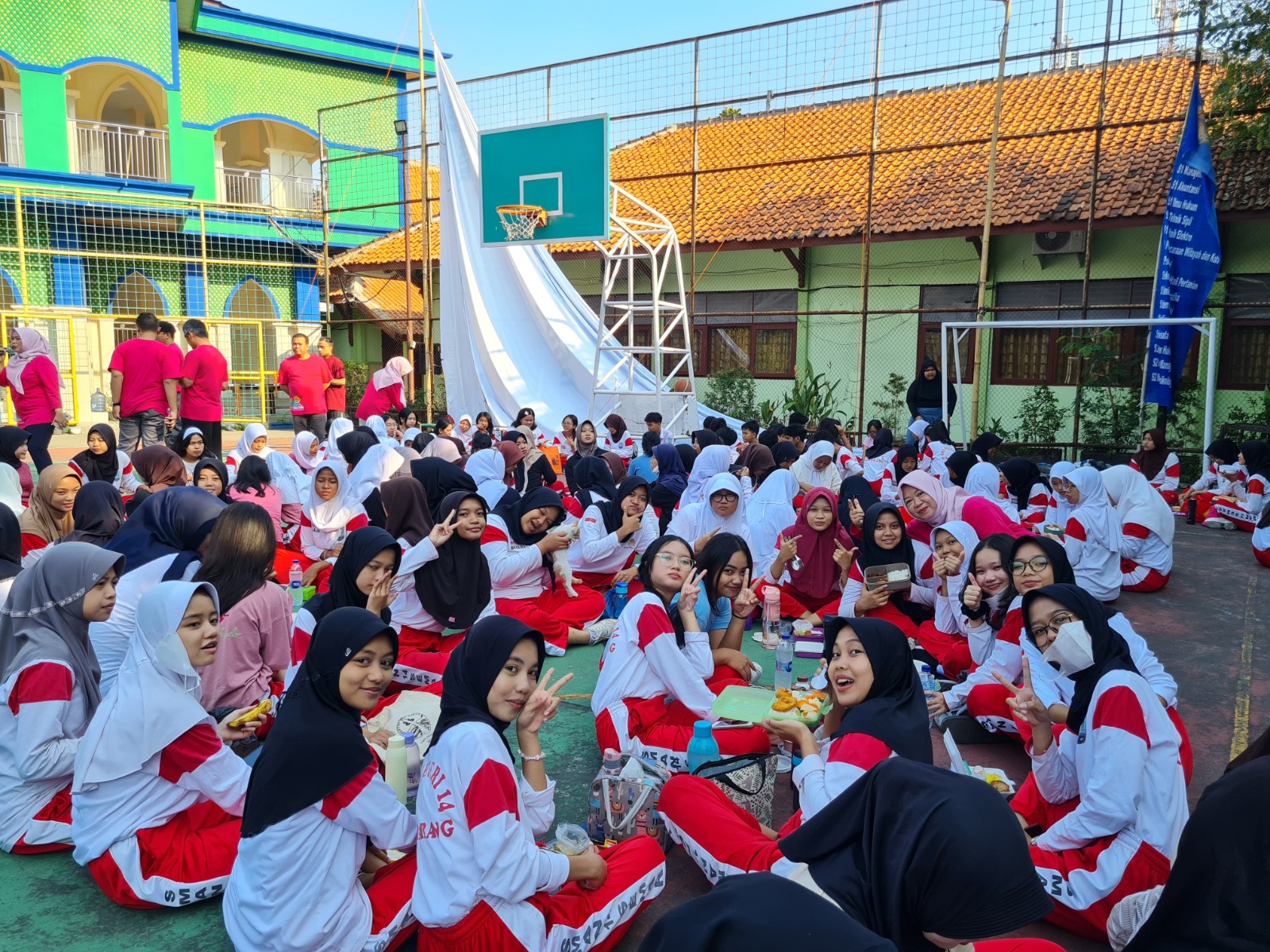 Pelaksanaan GABS Di SMA Negeri 14 Berlangsung Meriah Pelaksanaan GABS Di SMA Negeri 14 Berlangsung Meriah