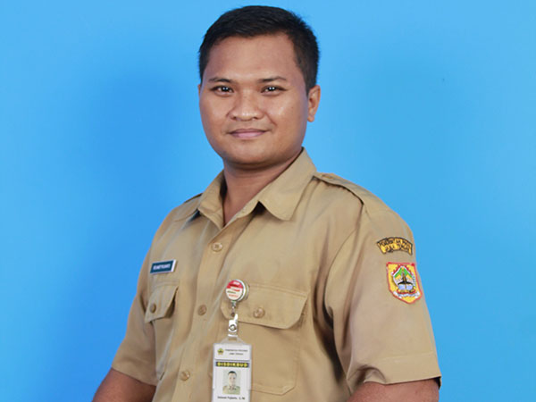 Melatih Siswa Dalam Mempersiapkan Bekal Mental Yang Siap Kerja
