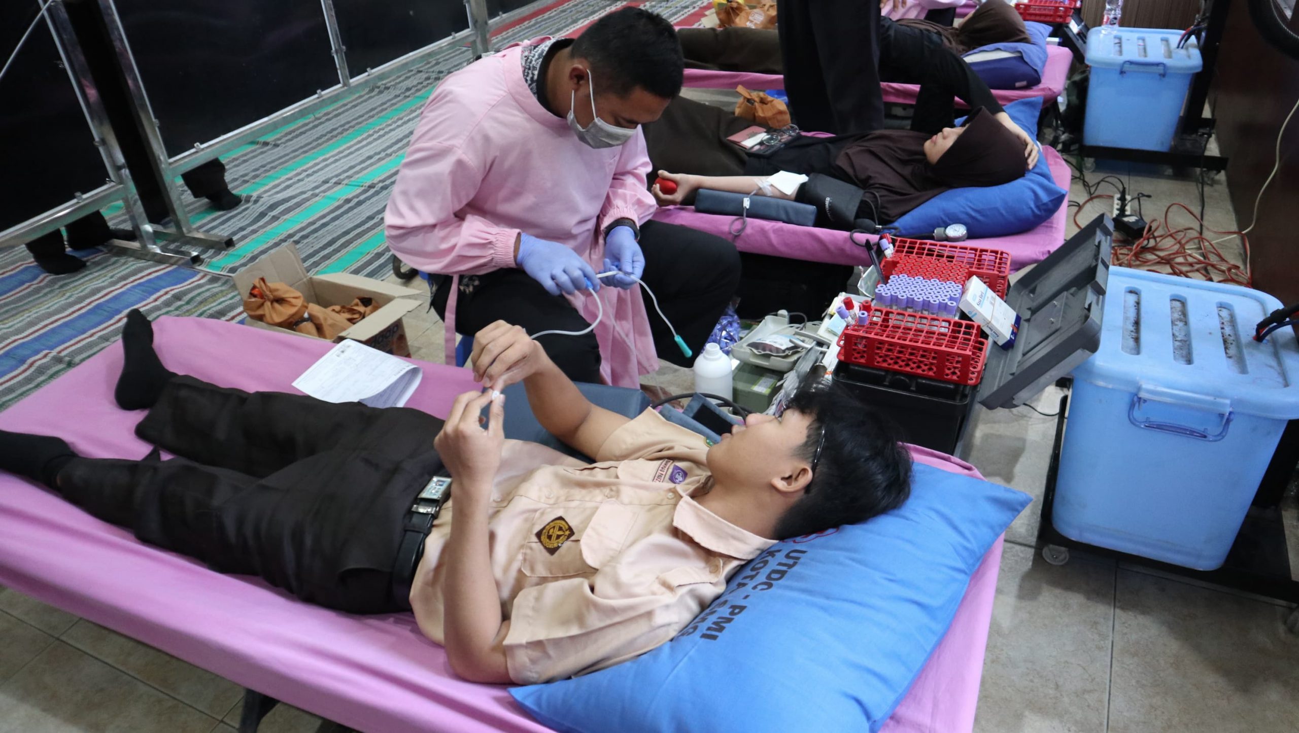 PMR SMAN 5 Semarang Sukses Gelar Donor Darah di Kegiatan P5