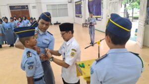 MADA BINTAL Membentuk Kedisiplinan, dan Mental Peserta Didik SMKN 10 Semarang