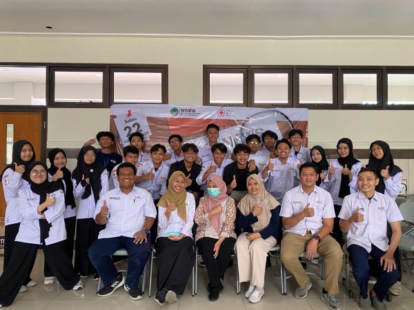 Setetes Darah, Sejuta Harapan: PMR SMAHA Gelar Aksi Donor Darah