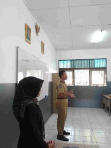 Meningkatkan Soft Skill dan Jiwa Wirausaha: Sosialisasi di SMKN 10 Semarang