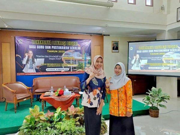Kepala Perpustakaan dan Guru SMKN 10 Semarang Ikuti Lokakarya Literasi Digital 2025